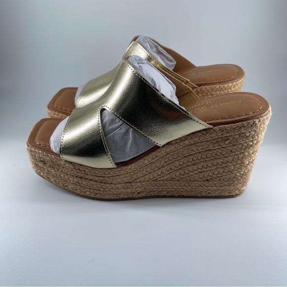 Chinese Laundry Next Door Wedge Sandal in Light Gold Metallic - Picture 3 of 5